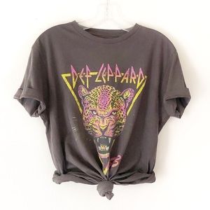 DEF LEPPARD punk cat oversized graphic band tee